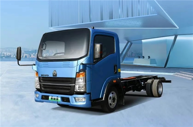 中国重汽HOWO新能源轻卡地库王，专治各种配送不服！