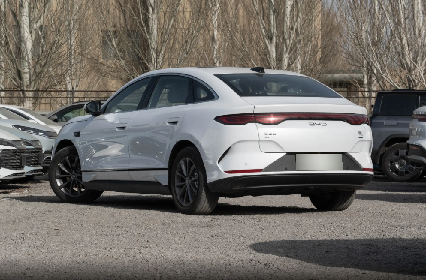 天神之眼C+加持，实惠的比亚迪秦L EV，高性价比引领新潮流插图1