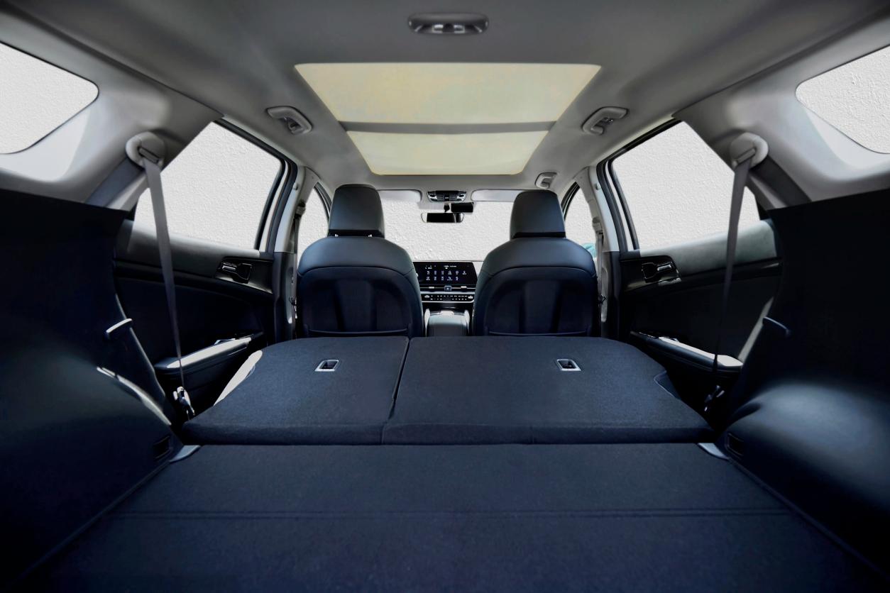 2025款起亚狮铂拓界将如何影响你的购车决策？别错过这次机遇！插图4