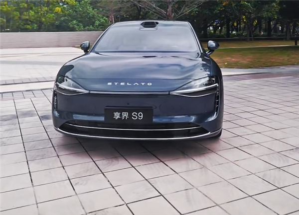 鸿蒙智行发言人：网传享界S9高速追尾事故不存在
