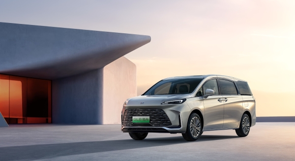 续航能耗同级最优，别克GL8 陆尚要成2025年卷王？