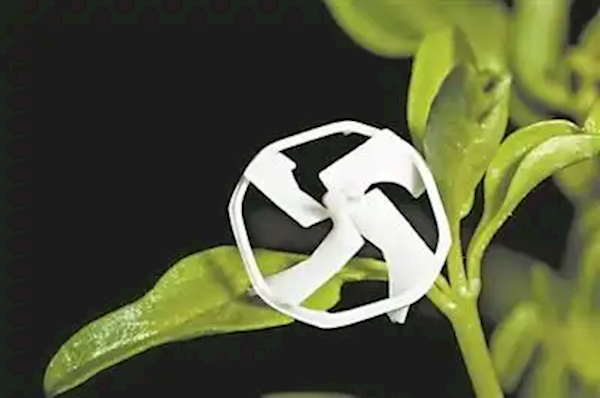 世界最小无人机诞生：直径不到1厘米、仅0.02克