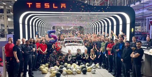 新里程碑达成！特斯拉柏林超级工厂第50万辆Model Y下线