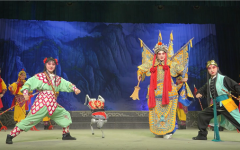 机器哮天犬登上婺剧舞台：“二郎神”和“哪吒”差点绷不住笑