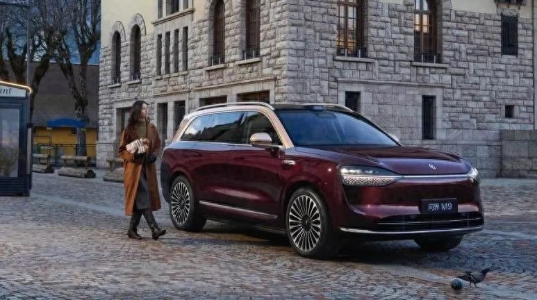 鸿蒙智行，开始囊括我们的衣食住行丨New Tech