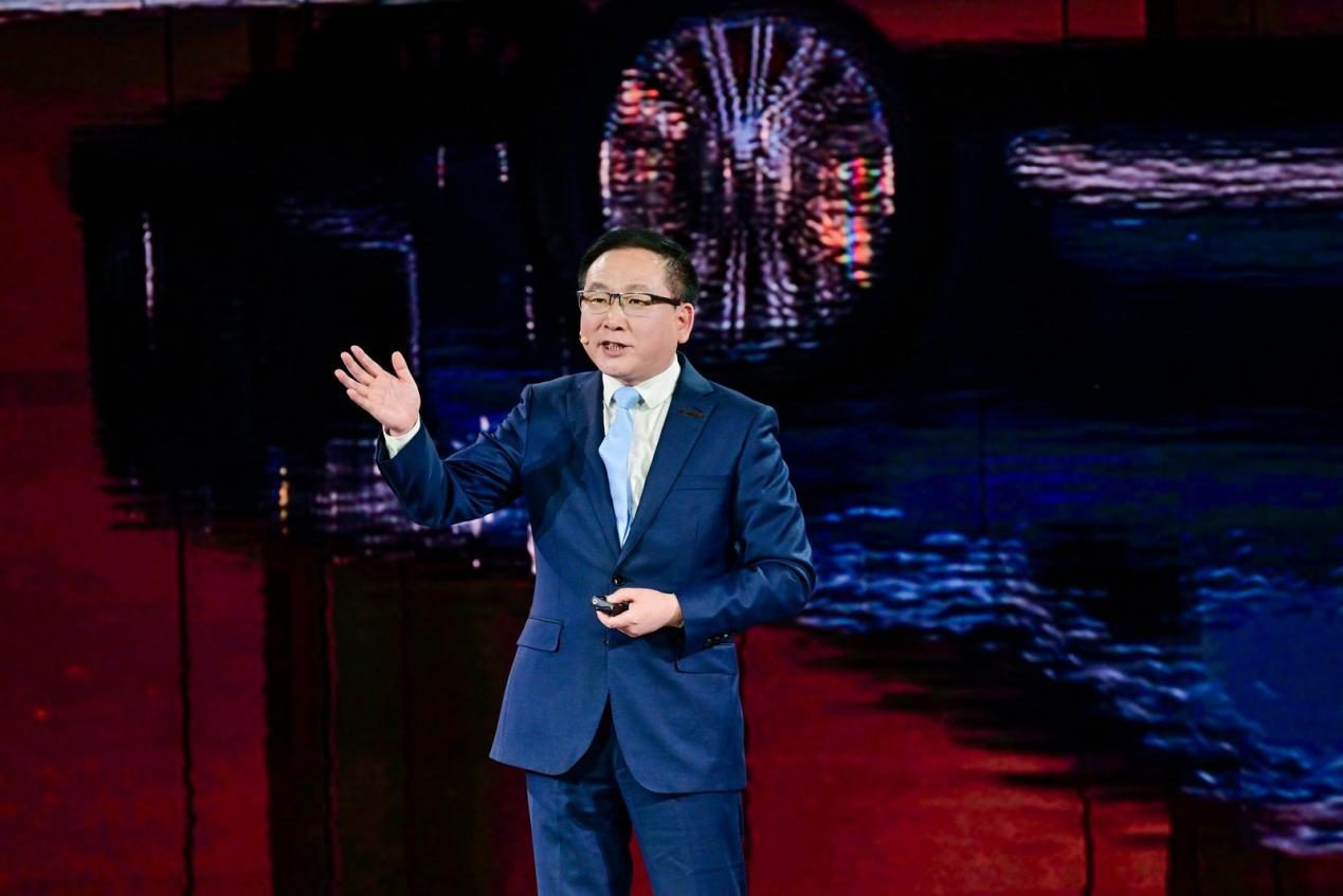 星途揽月C-DM四擎四驱卖20万？中国混动开始教全球做人