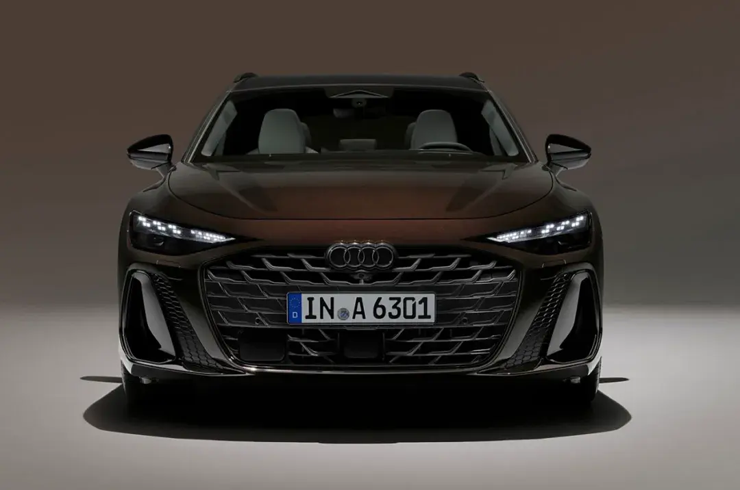 全新奥迪A6正式官宣，颜值设计满分，就连车标都换了