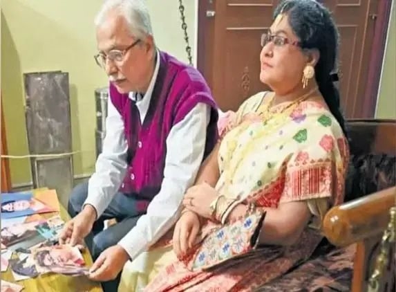 印度男子花2.4万元订购亡妻等比例硅胶模型:穿戴整齐摆家里插图3 印度男子花2.4万元订购亡妻等比例硅胶模型:穿戴整齐摆家里