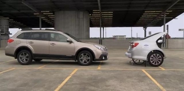 激光雷达和视觉方案又干起来了！这回还是AEB主动安全