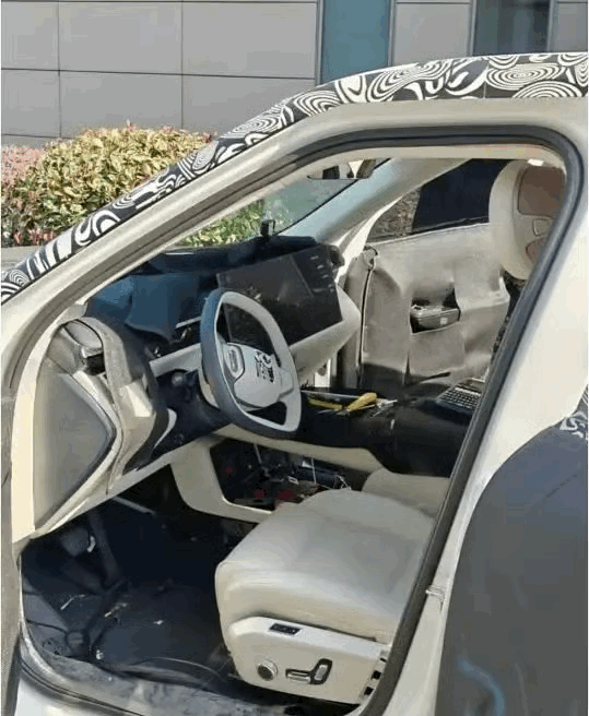 吉利家的“理想L9” 全新银河M9高清照曝光:卖20万或成爆款插图6 吉利家的“理想L9” 全新银河M9高清照曝光:卖20万或成爆款