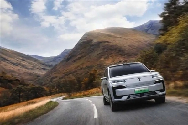 腾势N9达成万台交付里程碑 灵鸢车载无人机选配即将开启交付