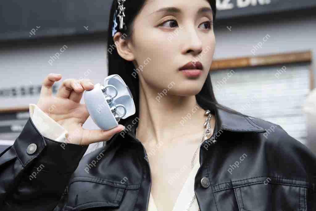 OPPO Enco Clip 珠光海图赏：轻盈科技美学入耳 