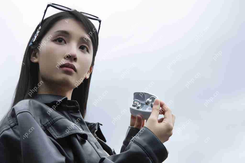 OPPO Enco Clip 珠光海图赏：轻盈科技美学入耳 