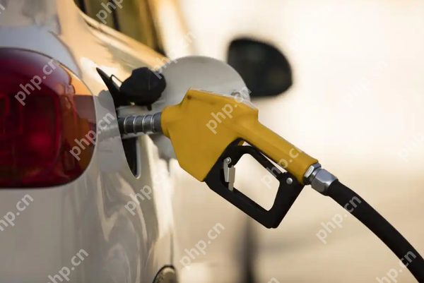 国内92号汽油将全面跌破7元大关 有望重回“6元时代”
