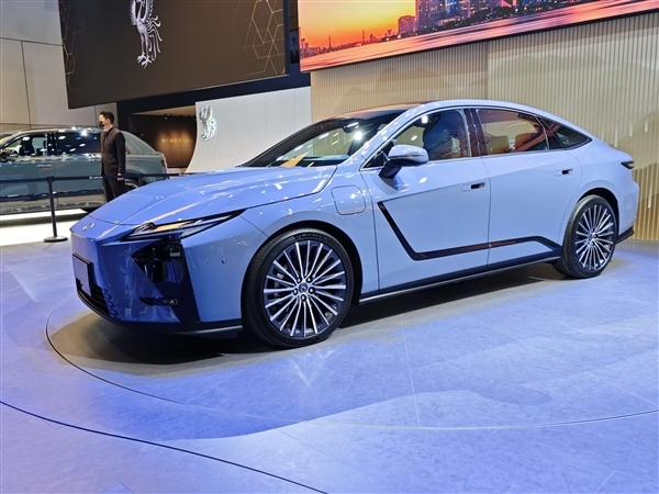 美关税捅到大动脉！丰田：预计本财年利润将下滑超20%