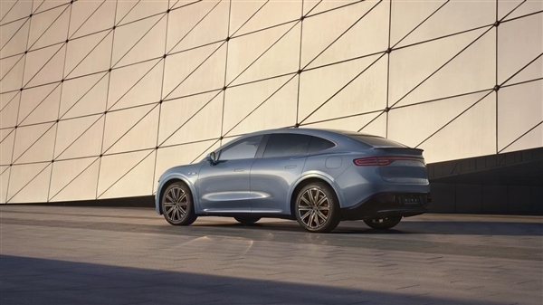 719元一把 智界车主愤怒：钥匙搞双标、月销已腰斩