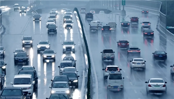 价格战再起！中汽协发布4项反内卷倡议：维护公平竞争