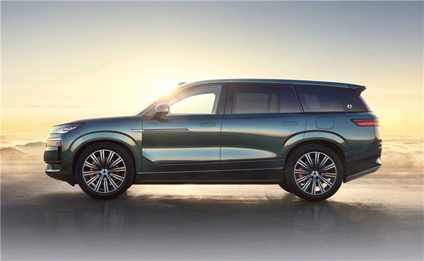 腾势N9达成万台交付里程碑 灵鸢车载无人机选配即将开启交付