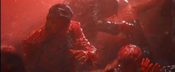 美国山海经：赛博时代的新型怪谈