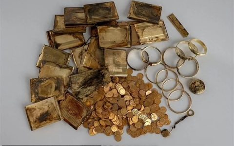 捷克发现7公斤黄金宝藏 估值242万！发现者分得10%