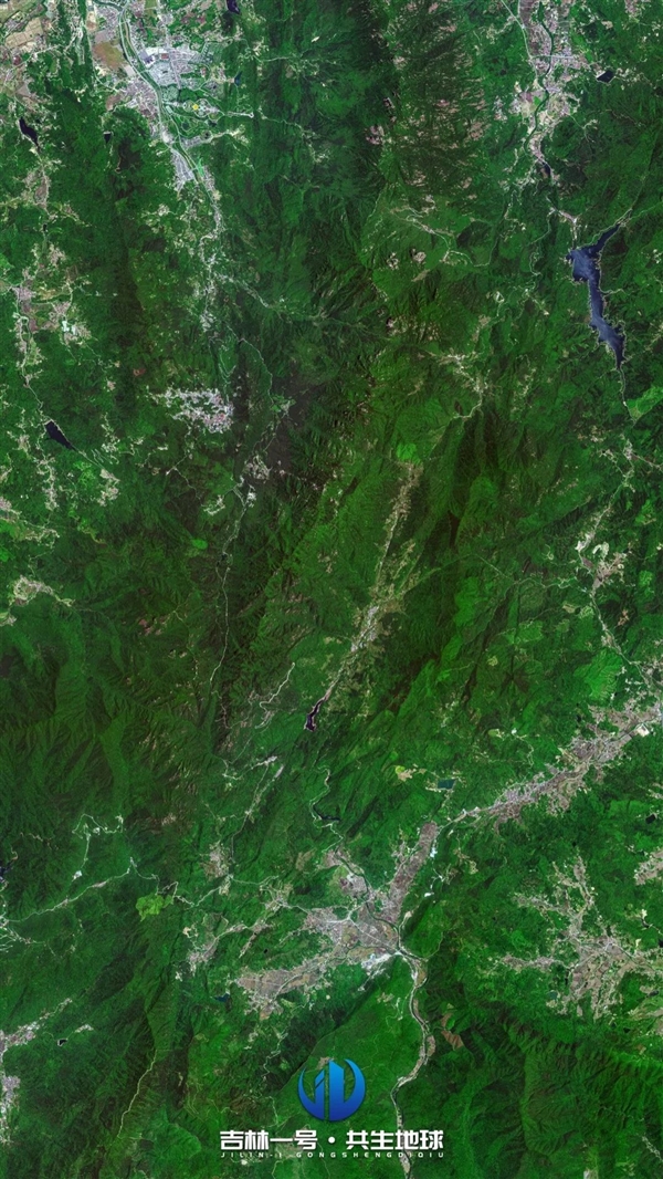 五一在家云游：卫星俯瞰华夏名山名湖、文化古镇