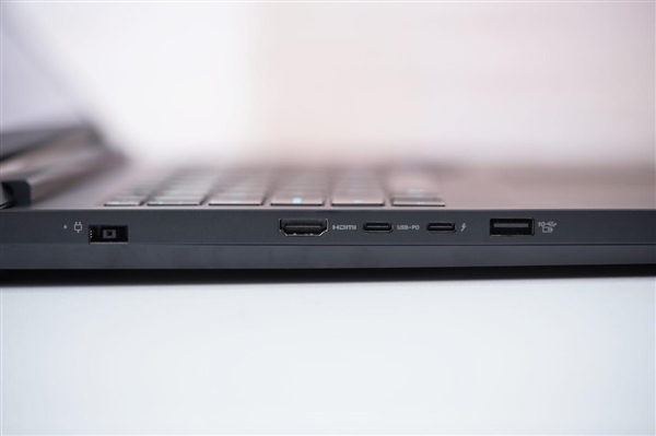 首次引入RGB 光效拉满！联想拯救者Y9000P 2025至尊版图赏