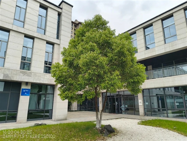 300块的洋品牌耳机 听着居然还不错