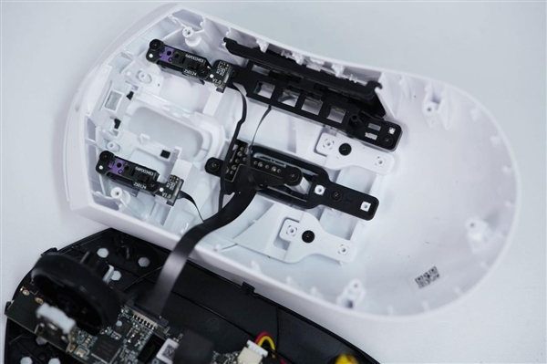 全球首搭NORDIC 54芯片！雷柏VT7二代系列鼠标图赏