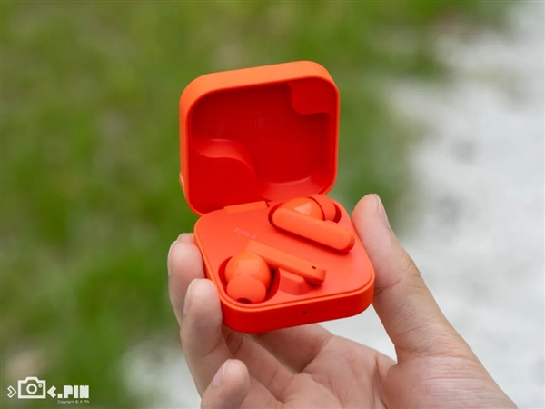 300块的洋品牌耳机 听着居然还不错