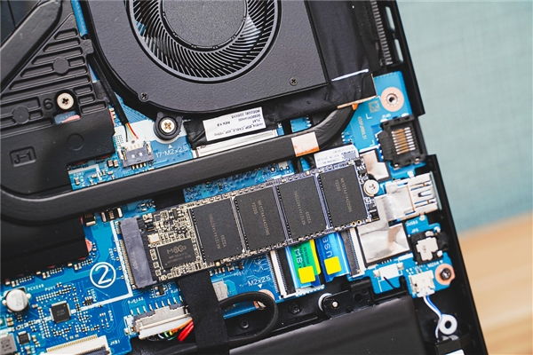 小白必看：笔记本如何升级内存和硬盘