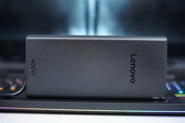 首次引入RGB 光效拉满！联想拯救者Y9000P 2025至尊版图赏