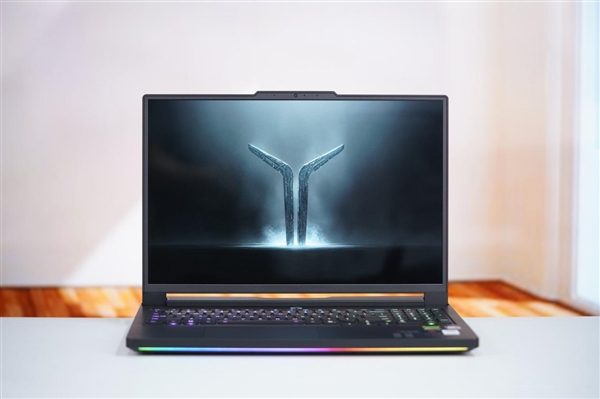 首次引入RGB 光效拉满！联想拯救者Y9000P 2025至尊版图赏