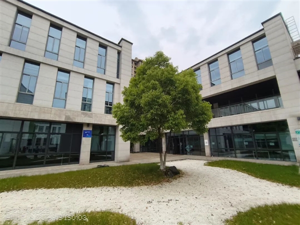 300块的洋品牌耳机 听着居然还不错