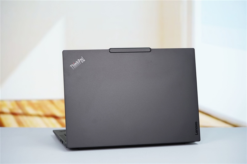 高端商务本需要怎样的SSD！搭载长江存储PC411的联想ThinkPad E14 Gen7磁盘性能测试：高性能 低功耗 稳定可