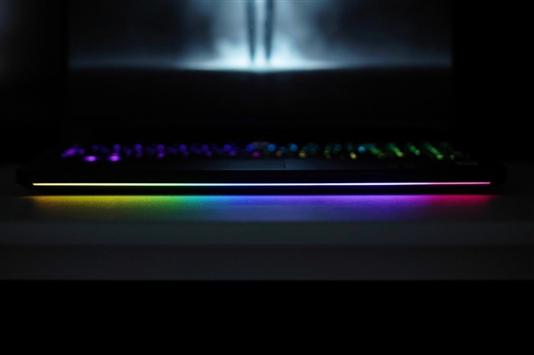 首次引入RGB 光效拉满！联想拯救者Y9000P 2025至尊版图赏