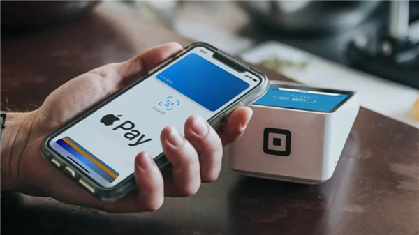 手机碰一次钱就被转光 新型的“隔空盗刷”把我看傻了