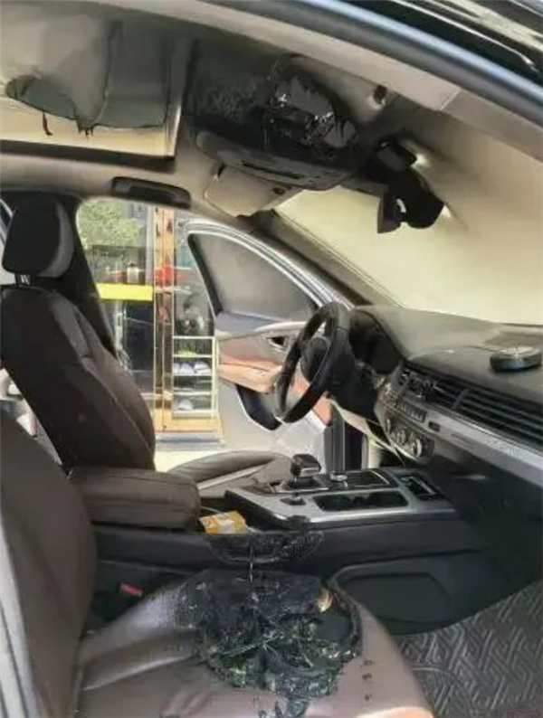 因为一根数据线：几十万的车差点毁于一旦！