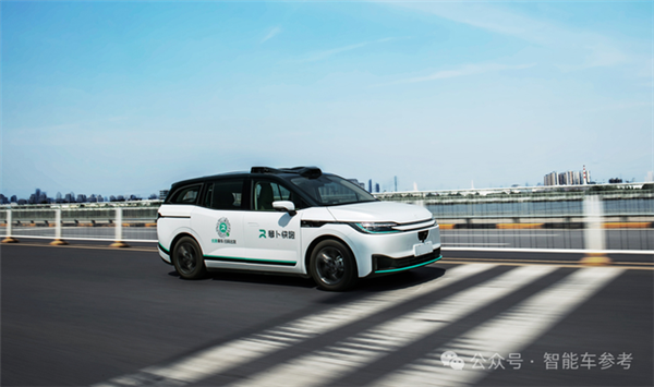 没有司机的萝卜快跑 正悄悄1天跑完1.5万单生意