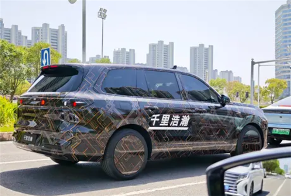 9系SUV家族再填新成员！吉利银河新车曝光：搭千里浩瀚辅助驾驶