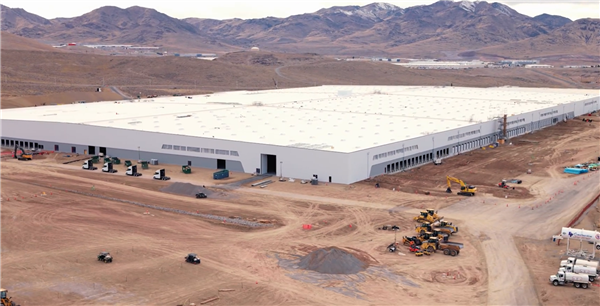 发布于2017年的特斯拉Semi电动卡车终于要量产了！