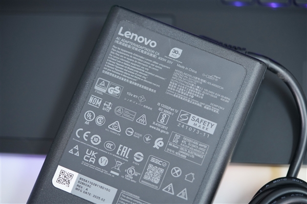 首次引入RGB 光效拉满！联想拯救者Y9000P 2025至尊版图赏