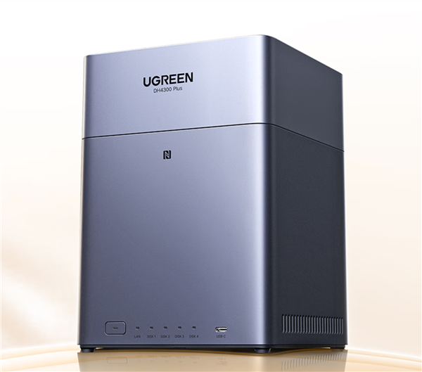 绿联NAS私有云DH4300 Plus评测 四盘家庭数据中心轻松打造