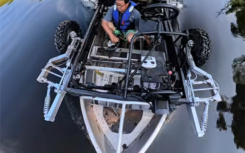 真牛人！男子躲深山7年“手搓”300辆车：个个都有创意