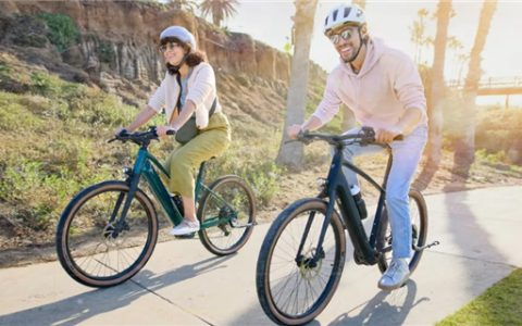 配后轮毂电机、极速45km/h！Trek发布首款带油门电动车