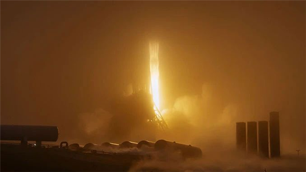 SpaceX发射了今年第1000颗星链！