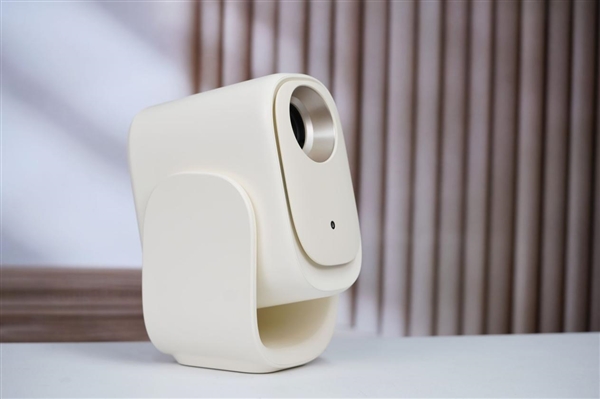 一体化云台精美小巧！哈趣投影Q1 Max图赏