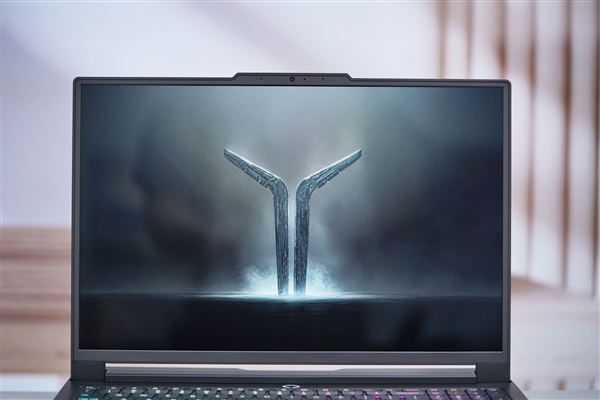 首次引入RGB 光效拉满！联想拯救者Y9000P 2025至尊版图赏