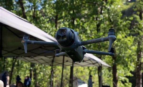 不装了！我就是旗舰本舰：大疆Mavic 4 Pro体验