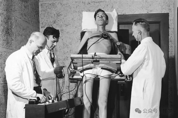 400斤的大胖子持续382天没吃饭：瘦了250斤！