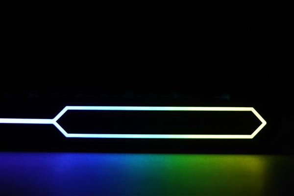 首次引入RGB 光效拉满！联想拯救者Y9000P 2025至尊版图赏